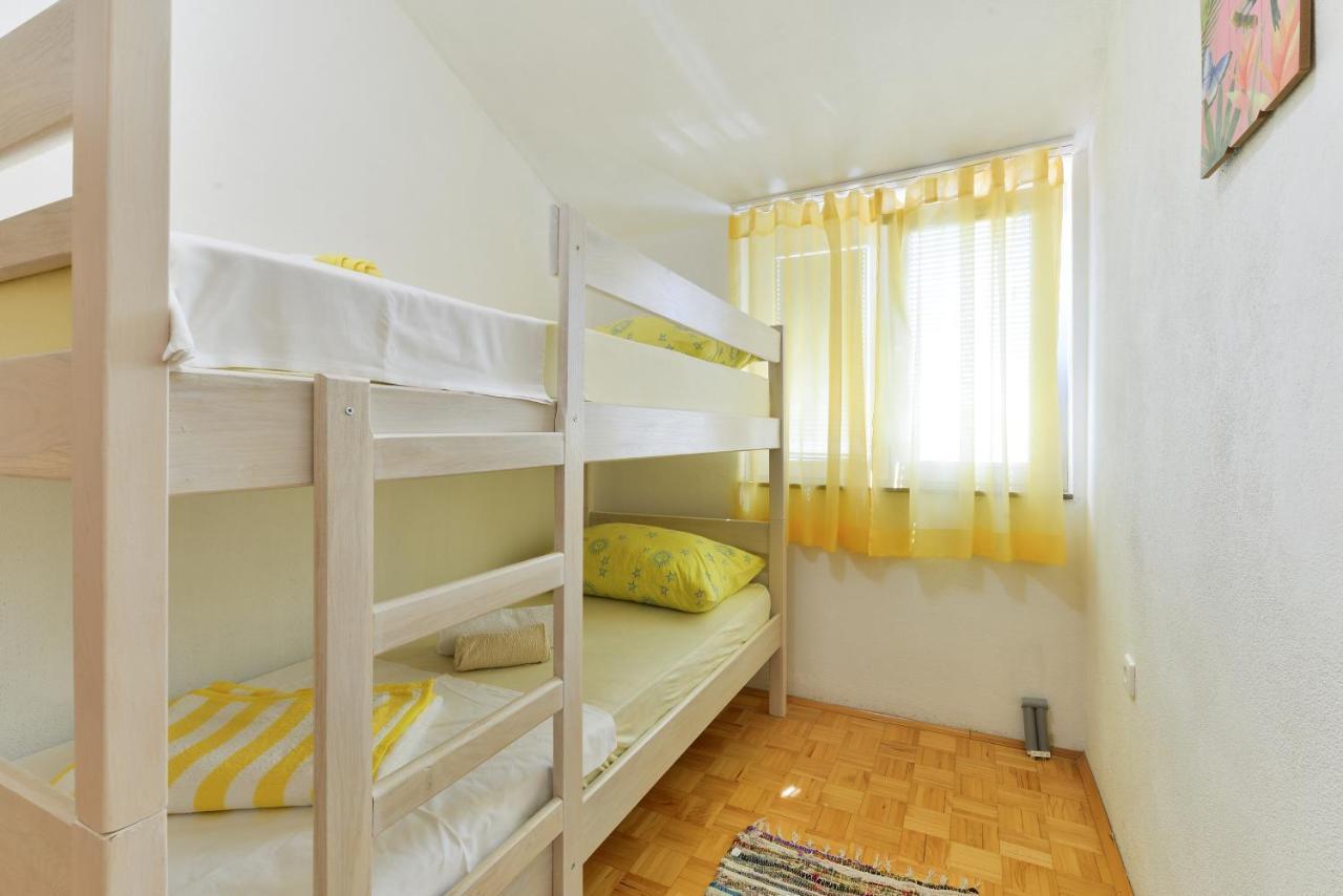 Family Friendly Apartments With A Swimming Pool Zadar - 18098 Exterior photo